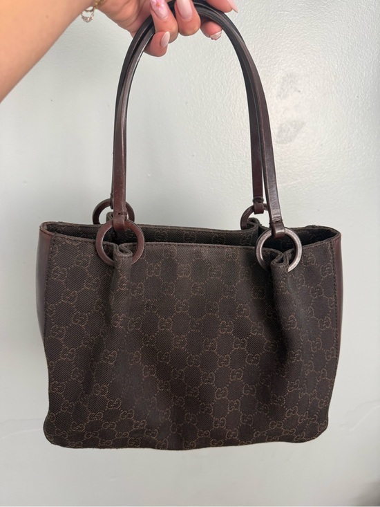 Gucci Handbags - Gucci GG Canvas Ring Tote